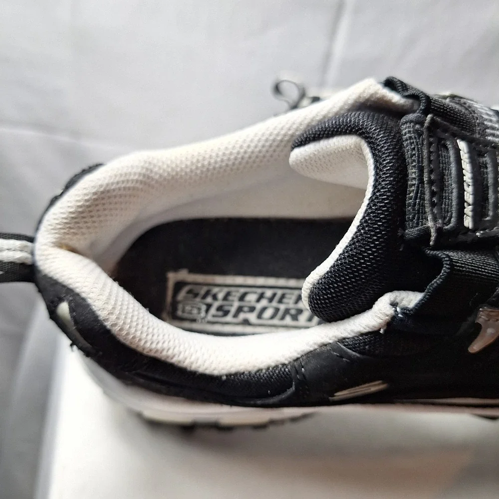 SKECHERS D'Lites - Biggest Fan Sneakers Womens Sz 8 Black White Retro Skater Y2K